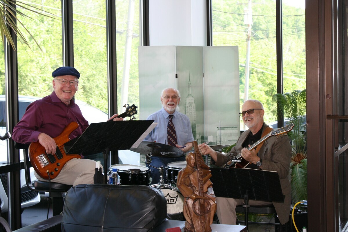 jazz band playing